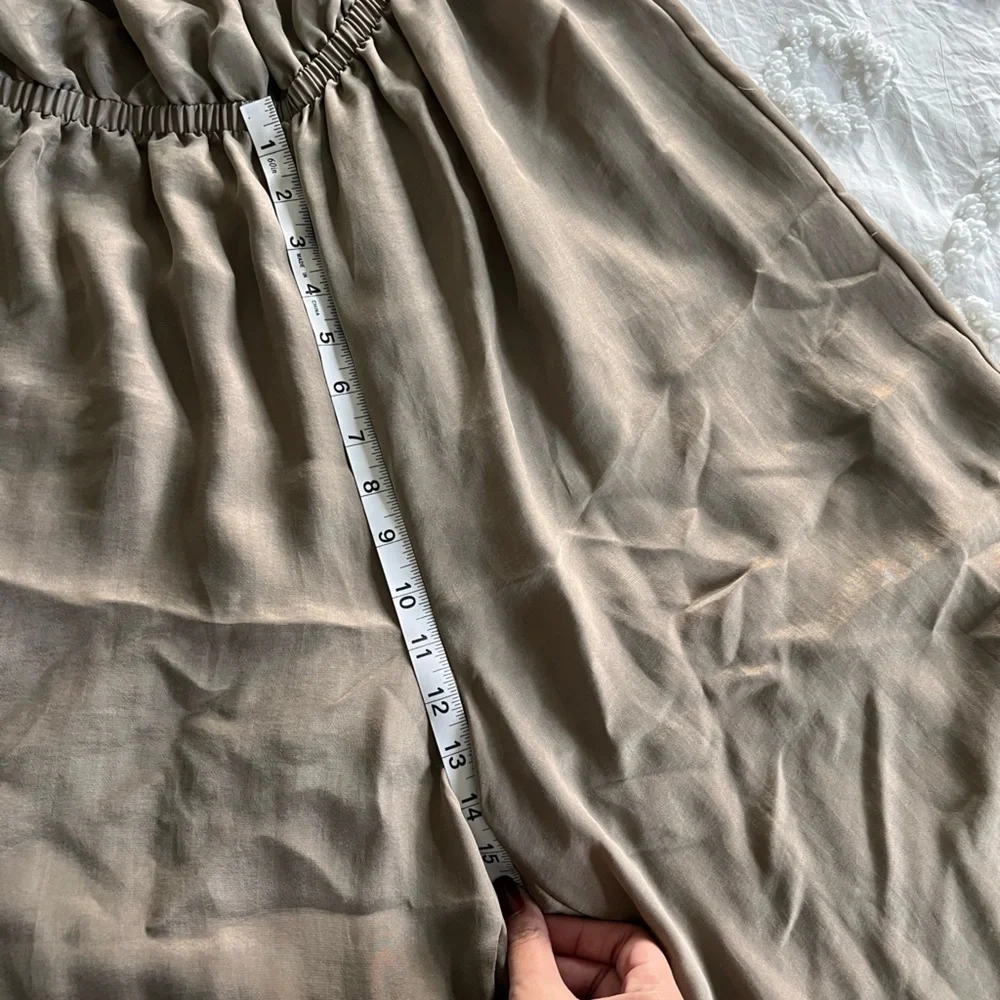 MANGO One-Shoulder Asymmetrical Taupe Wide Leg Jumpsuit BNWT Size L - Picture 7 of 8